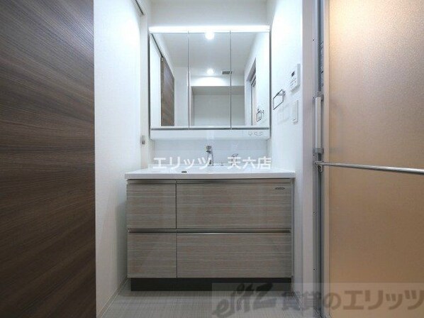 CREST COURT DOSHINの物件内観写真